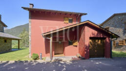Porta Ref1636 76937 uai Compra y venta de casas y pisos La Cerdanya
